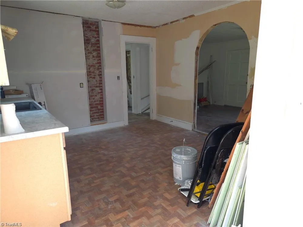 410 Worth Street Mount Airy, NC 27030