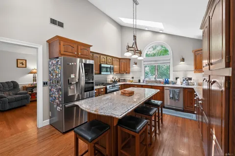 2204 Springwood Drive