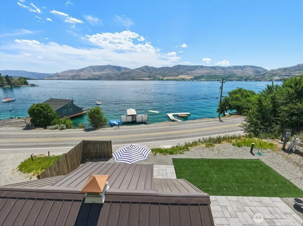 416 State Route 150 Manson, WA 98831
