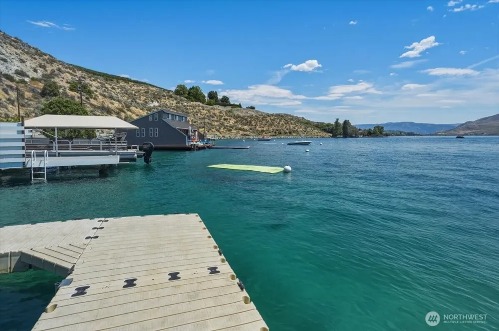 416 State Route 150 Manson, WA 98831
