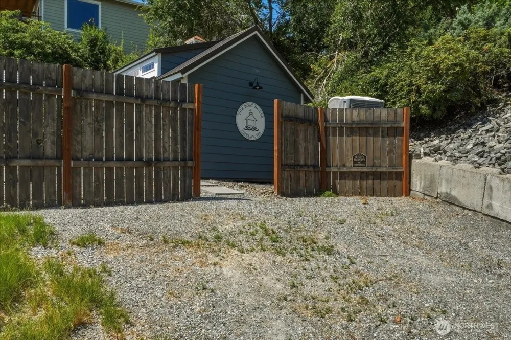 416 State Route 150 Manson, WA 98831