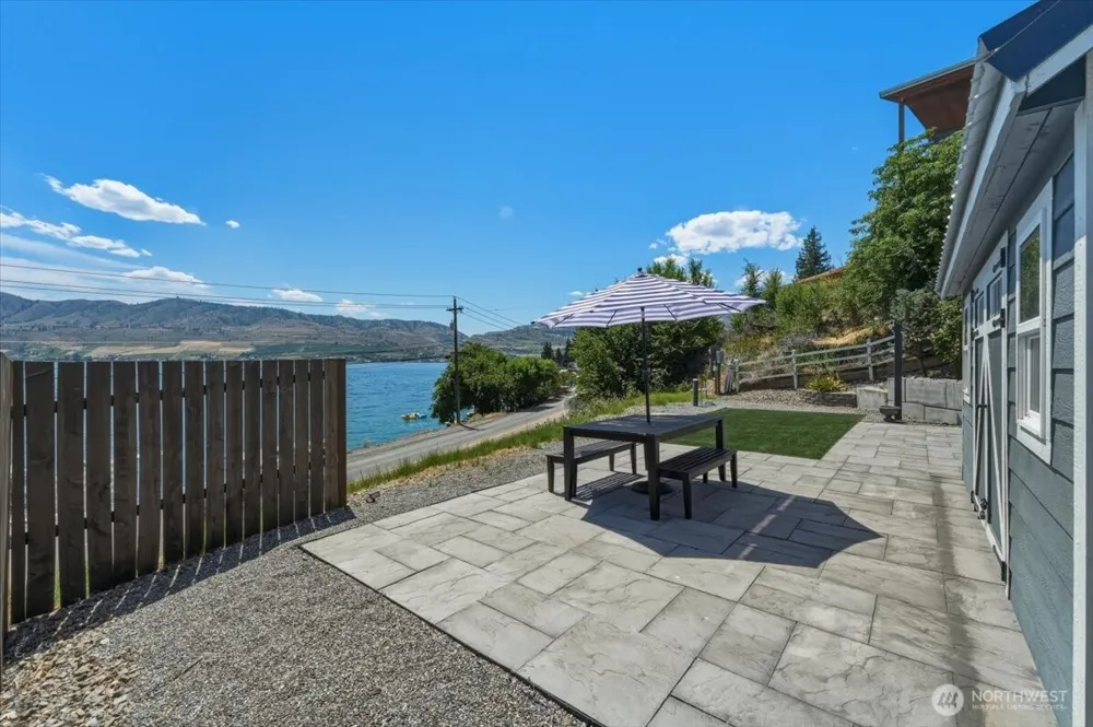 416 State Route 150 Manson, WA 98831