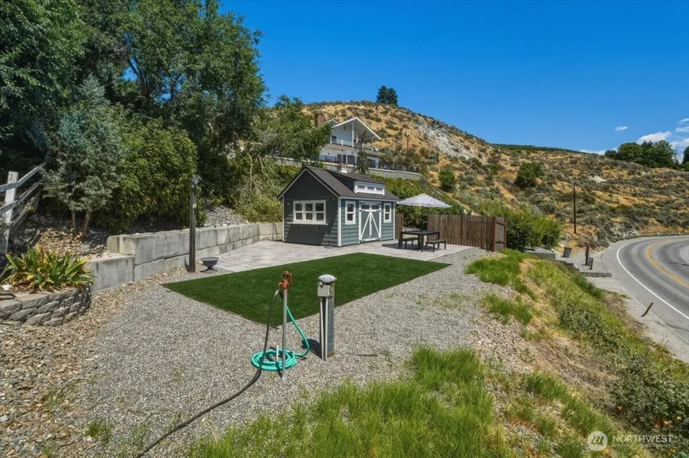 416 State Route 150 Manson, WA 98831