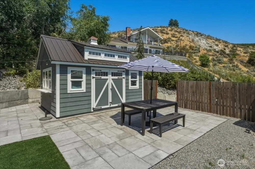 416 State Route 150 Manson, WA 98831