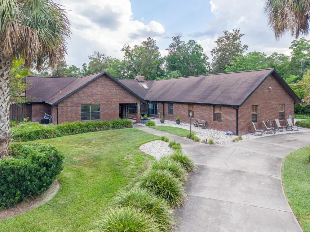 2550 SE 40TH STREET ocala, FL 34480