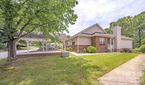 39 Creekside Court