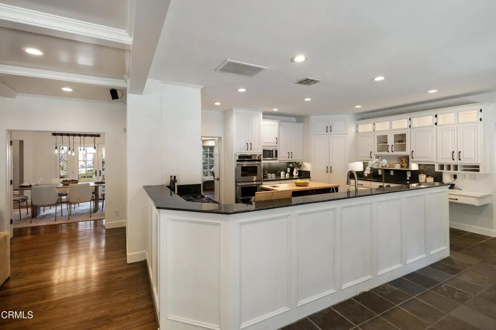 1517 Olive Lane La Canada Flintridge, CA 91011