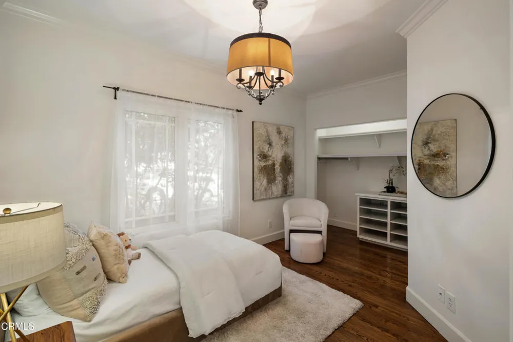 1517 Olive Lane La Canada Flintridge, CA 91011