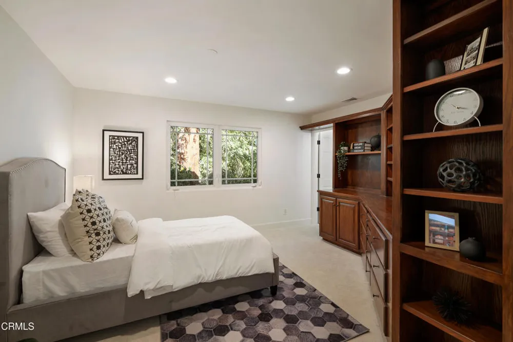 1517 Olive Lane La Canada Flintridge, CA 91011