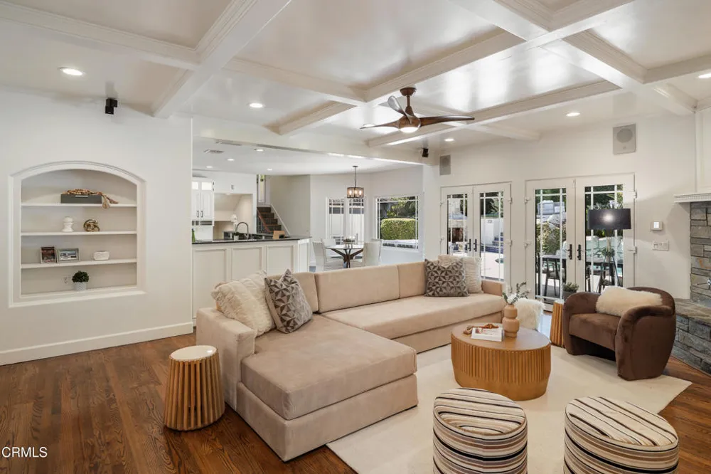 1517 Olive Lane La Canada Flintridge, CA 91011