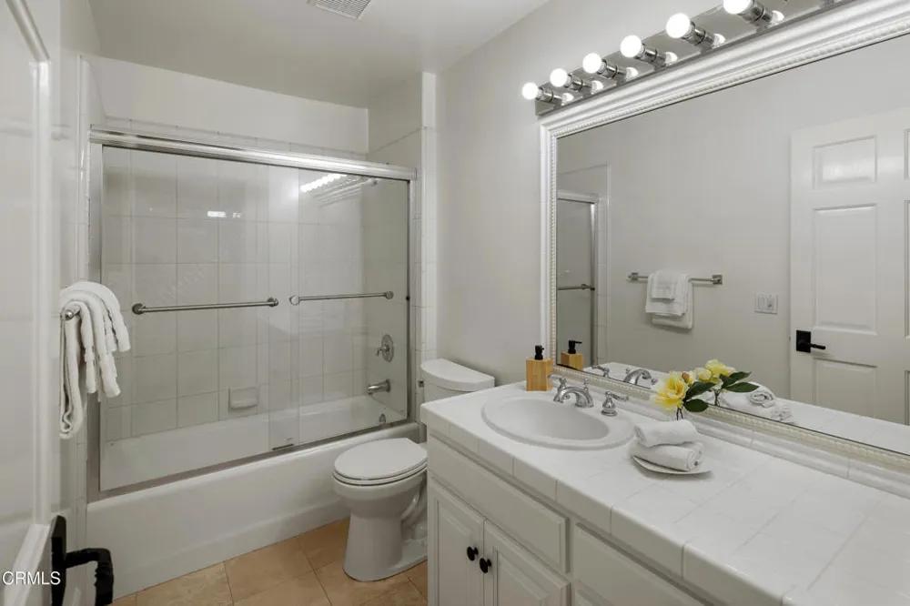 1517 Olive Lane La Canada Flintridge, CA 91011