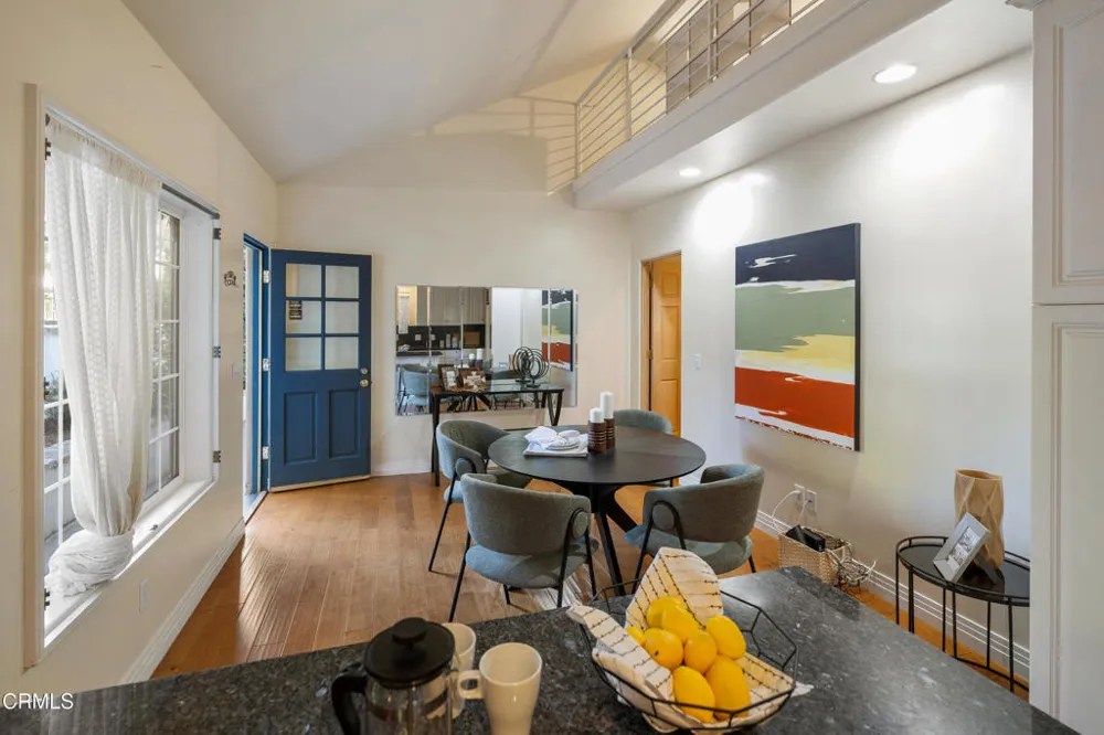 1517 Olive Lane La Canada Flintridge, CA 91011