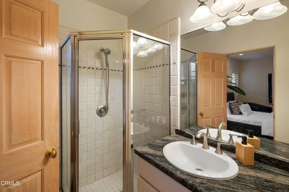 1517 Olive Lane La Canada Flintridge, CA 91011