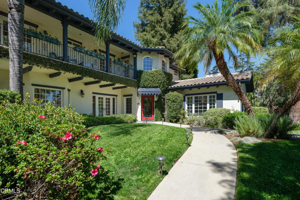 1517 Olive Lane La Canada Flintridge, CA 91011