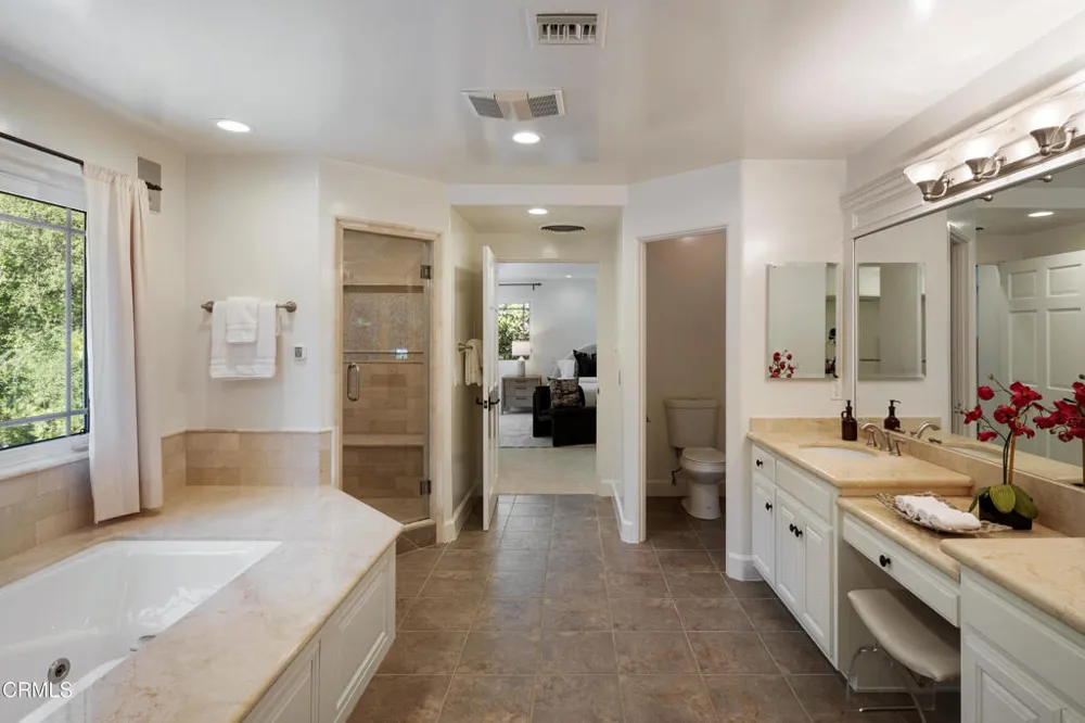 1517 Olive Lane La Canada Flintridge, CA 91011