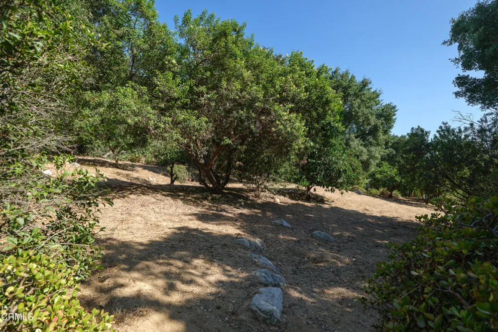 3273 New York Drive Pasadena, CA 