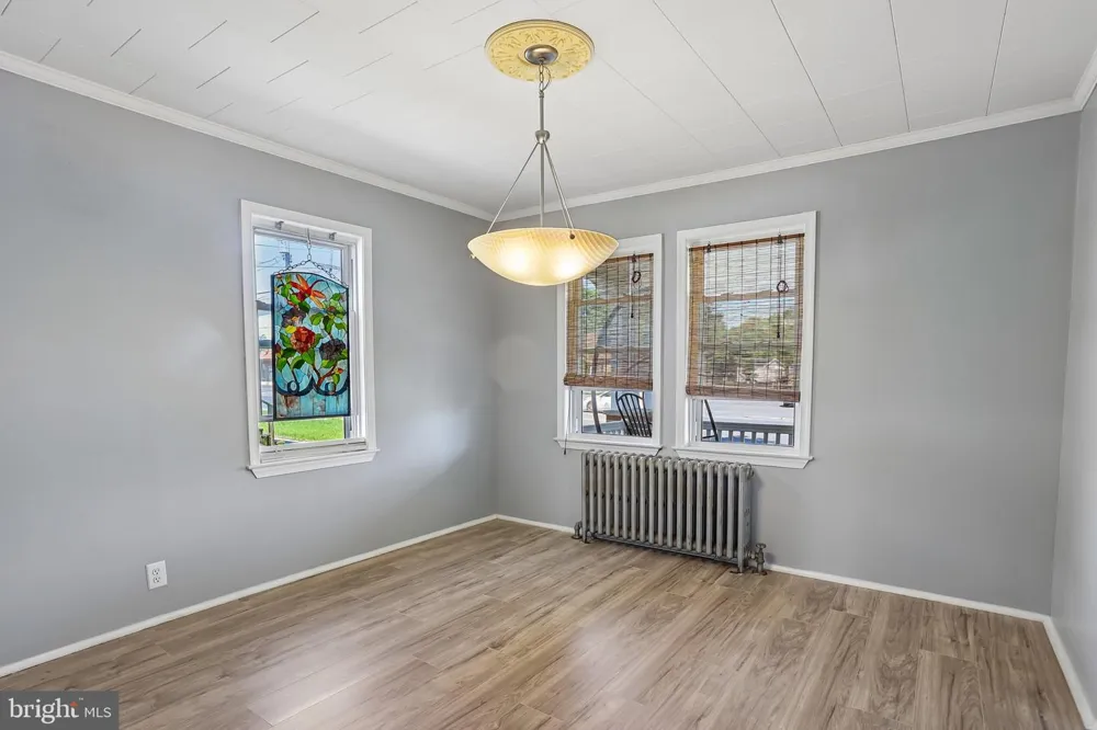 134 KINGS HIGHWAY Mount Royal, NJ 08061
