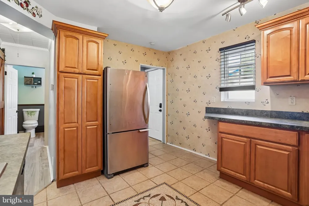 134 KINGS HIGHWAY Mount Royal, NJ 08061