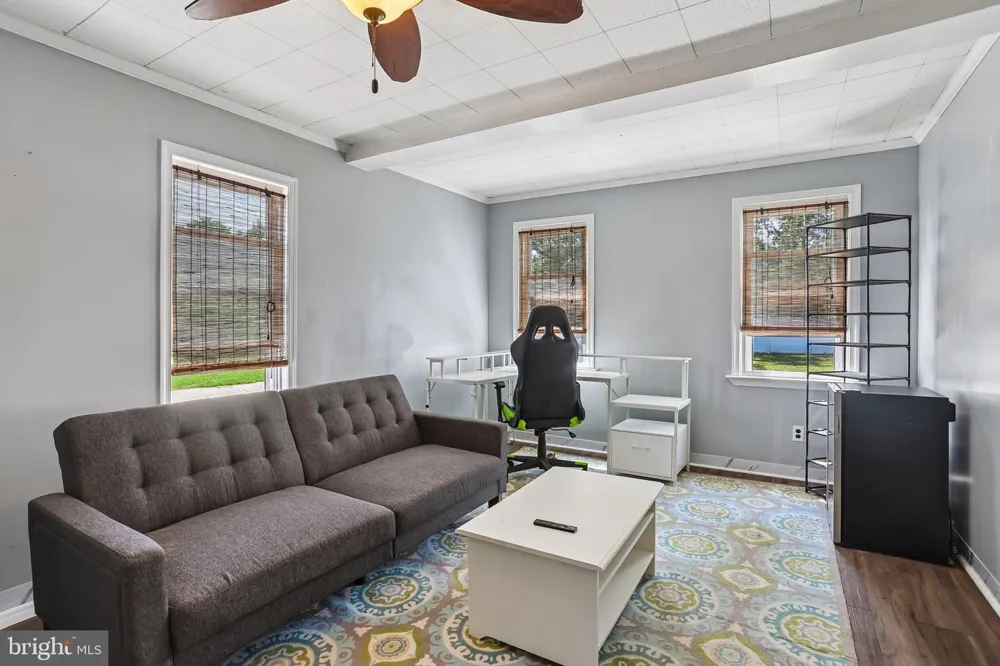 134 KINGS HIGHWAY Mount Royal, NJ 08061