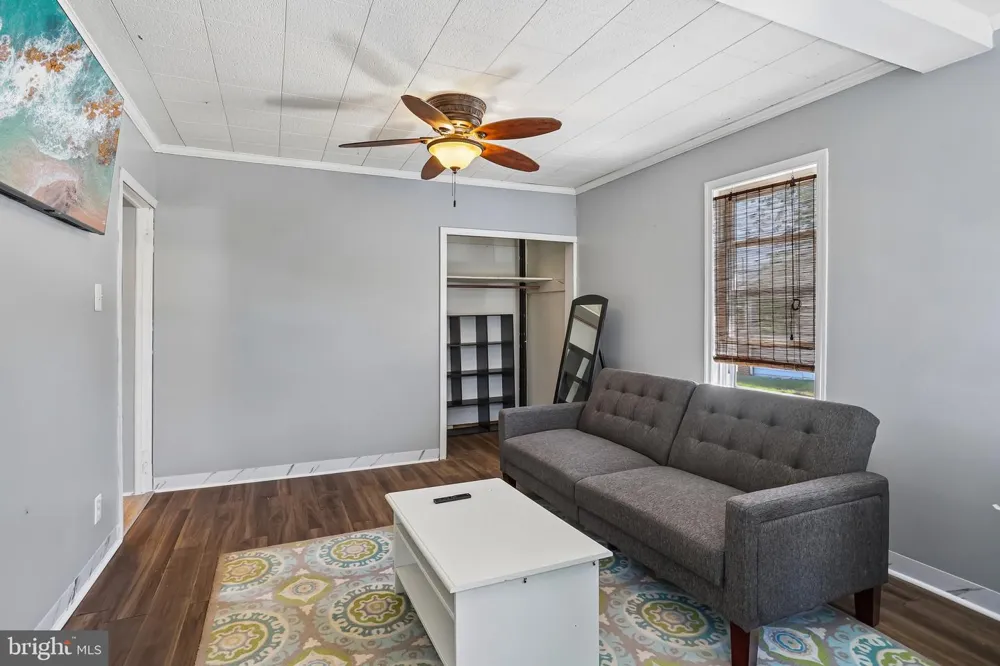 134 KINGS HIGHWAY Mount Royal, NJ 08061