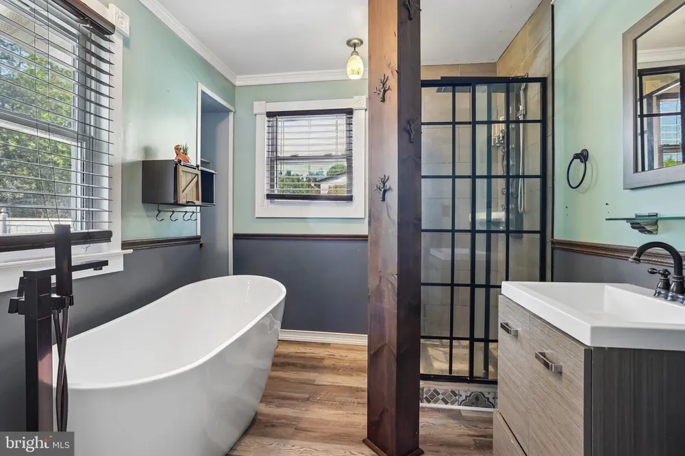 134 KINGS HIGHWAY Mount Royal, NJ 08061