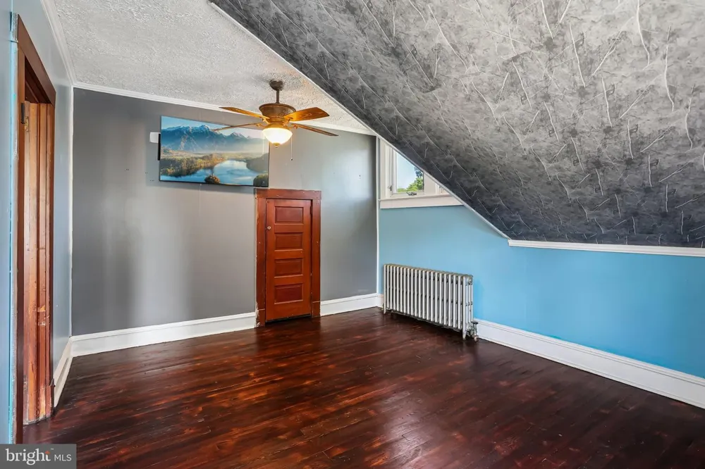 134 KINGS HIGHWAY Mount Royal, NJ 08061