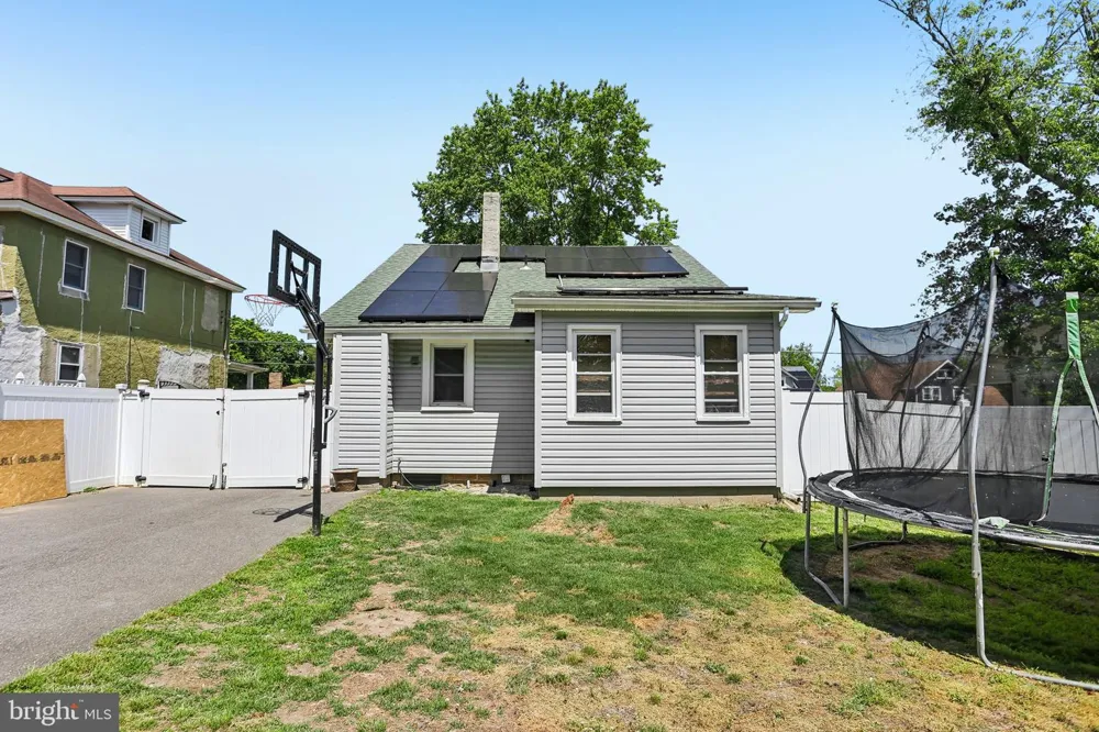 134 KINGS HIGHWAY Mount Royal, NJ 08061