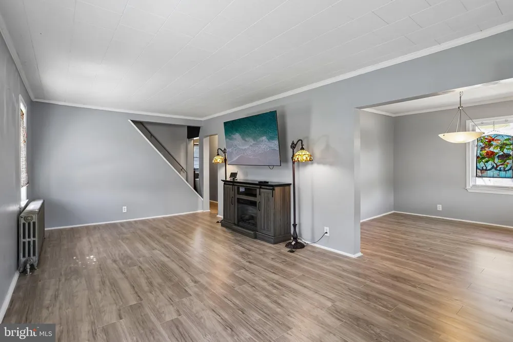 134 KINGS HIGHWAY Mount Royal, NJ 08061