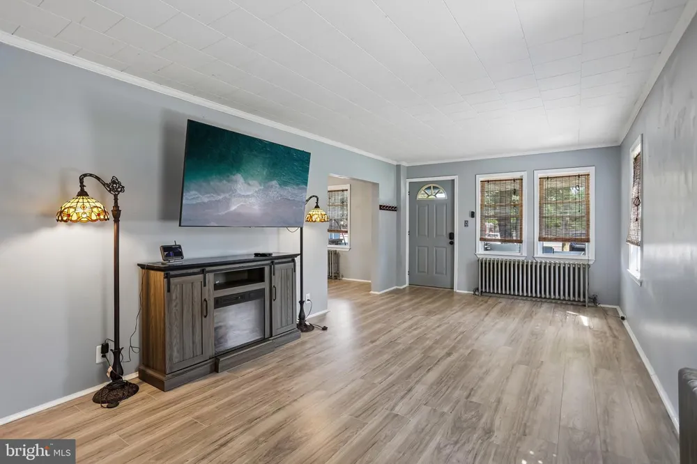 134 KINGS HIGHWAY Mount Royal, NJ 08061