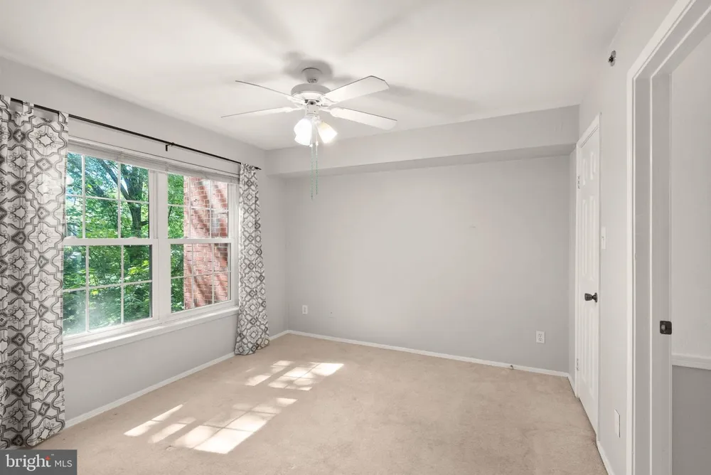 3313 WYNDHAM CIRCLE #3209 Alexandria, VA 22302