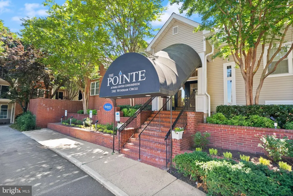 3313 WYNDHAM CIRCLE #3209 Alexandria, VA 22302