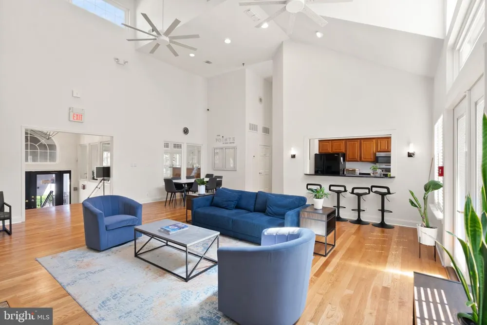 3313 WYNDHAM CIRCLE #3209 Alexandria, VA 22302