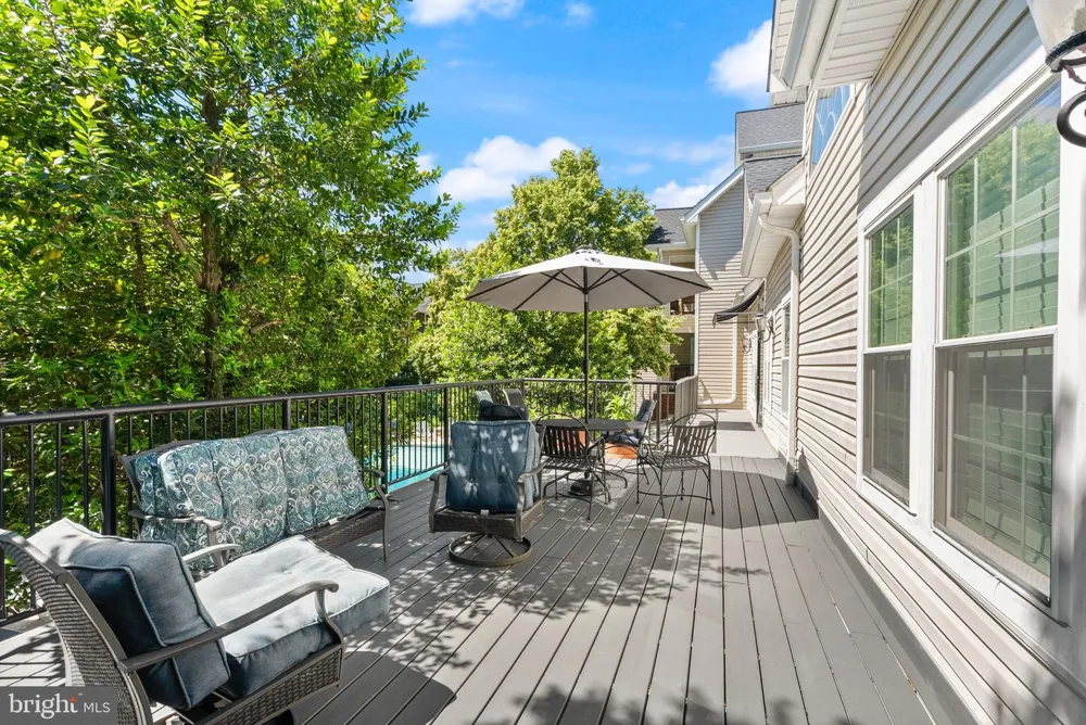 3313 WYNDHAM CIRCLE #3209 Alexandria, VA 22302