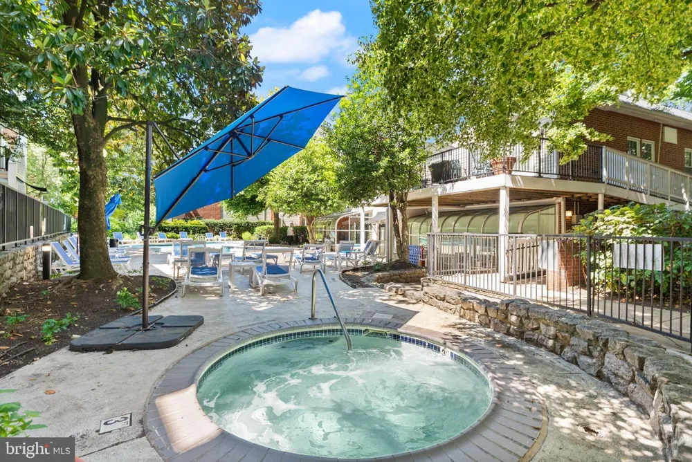 3313 WYNDHAM CIRCLE #3209 Alexandria, VA 22302