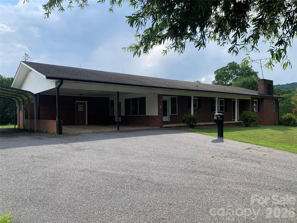 6285 Nc 16 Highway Taylorsville, NC 28681