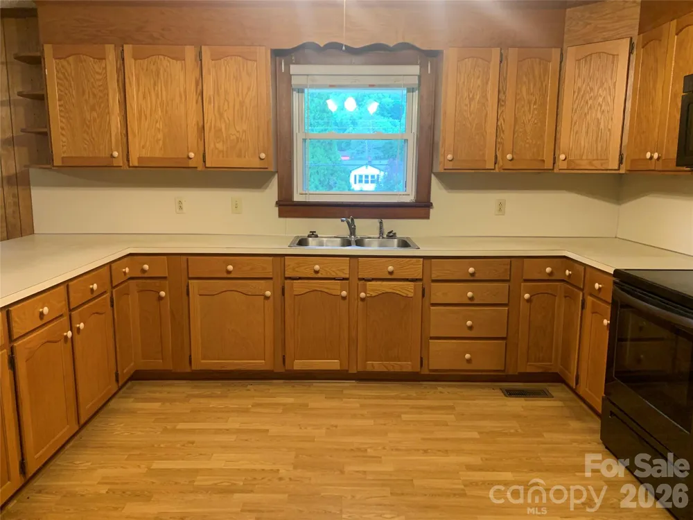 6285 Nc 16 Highway Taylorsville, NC 28681