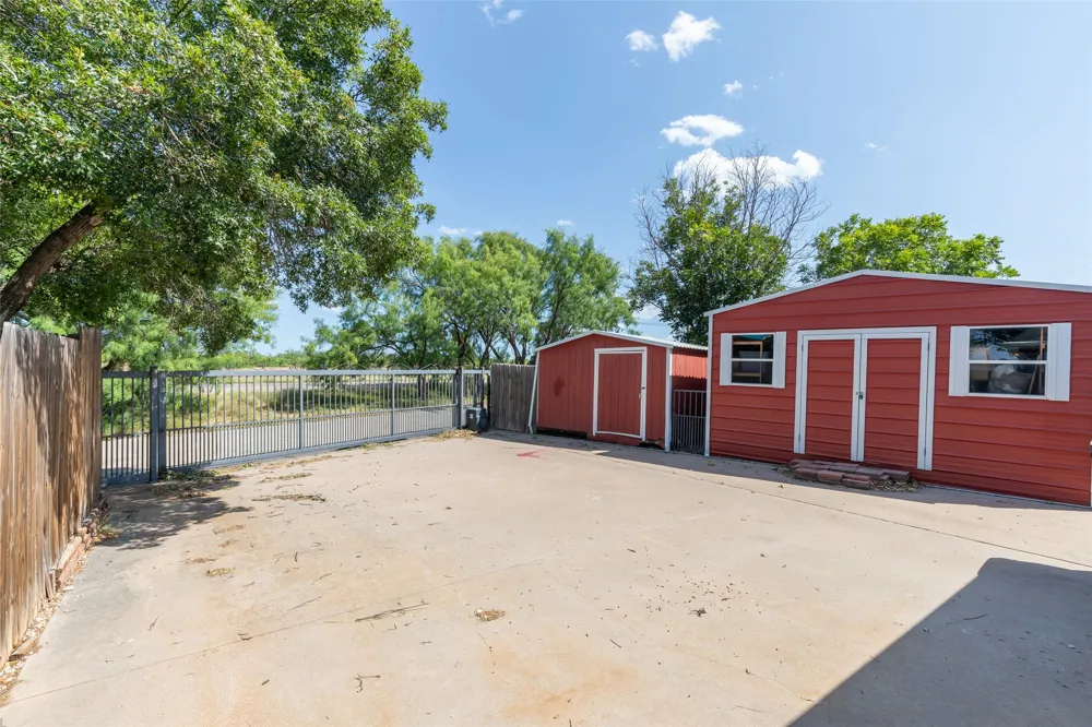 1418 Kingwood Circle Abilene, TX 79602