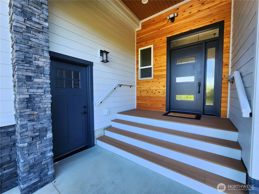 552 Sand Dune Avenue SW Ocean Shores, WA 98569