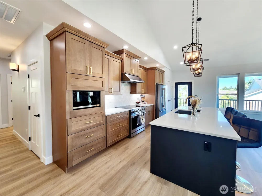 552 Sand Dune Avenue SW Ocean Shores, WA 98569