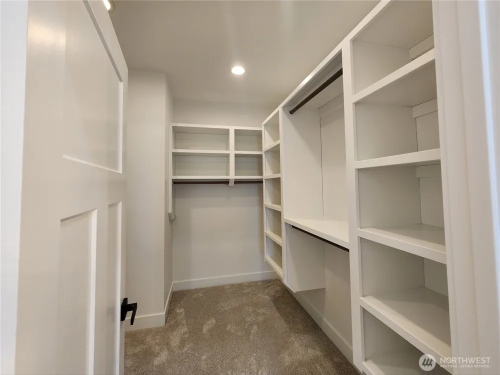 552 Sand Dune Avenue SW Ocean Shores, WA 98569