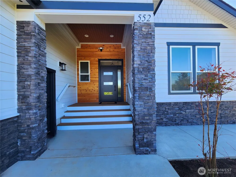 552 Sand Dune Avenue SW Ocean Shores, WA 98569