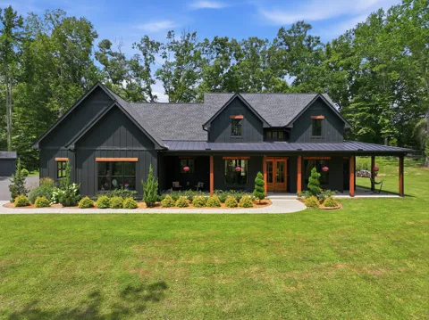 7451 Sleepy Hollow Rd