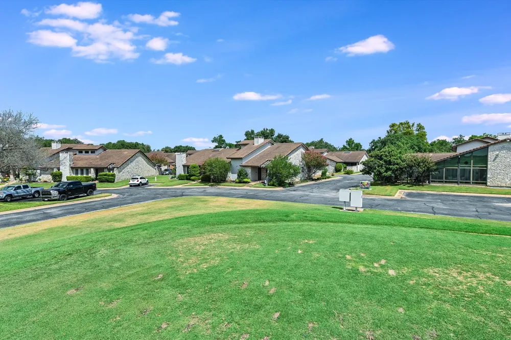 11125 Pinehurst Drive #C Austin, TX 78747