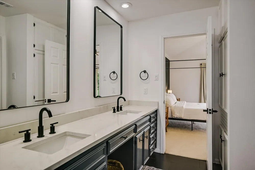 11125 Pinehurst Drive #C Austin, TX 78747