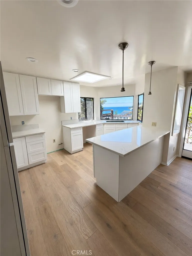 470 Wellington Cambria, CA 93428