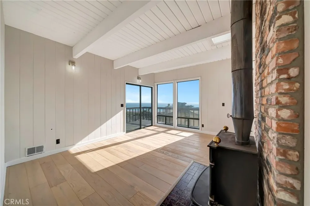 470 Wellington Cambria, CA 93428