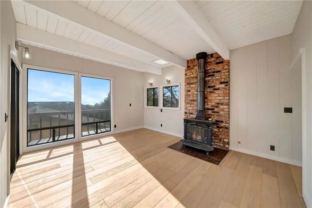 470 Wellington Cambria, CA 93428