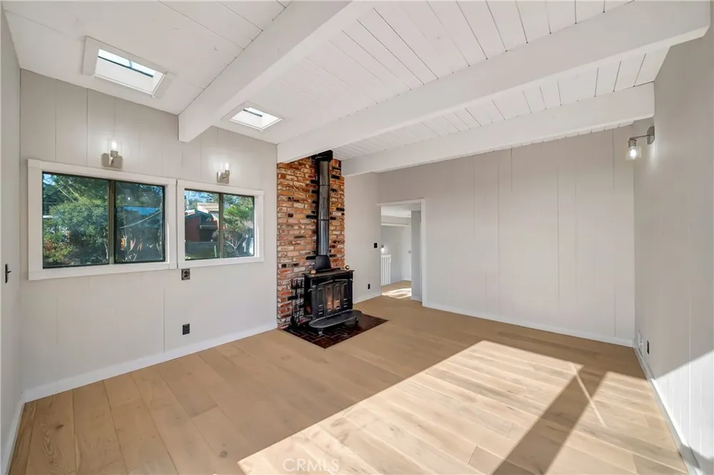 470 Wellington Cambria, CA 93428