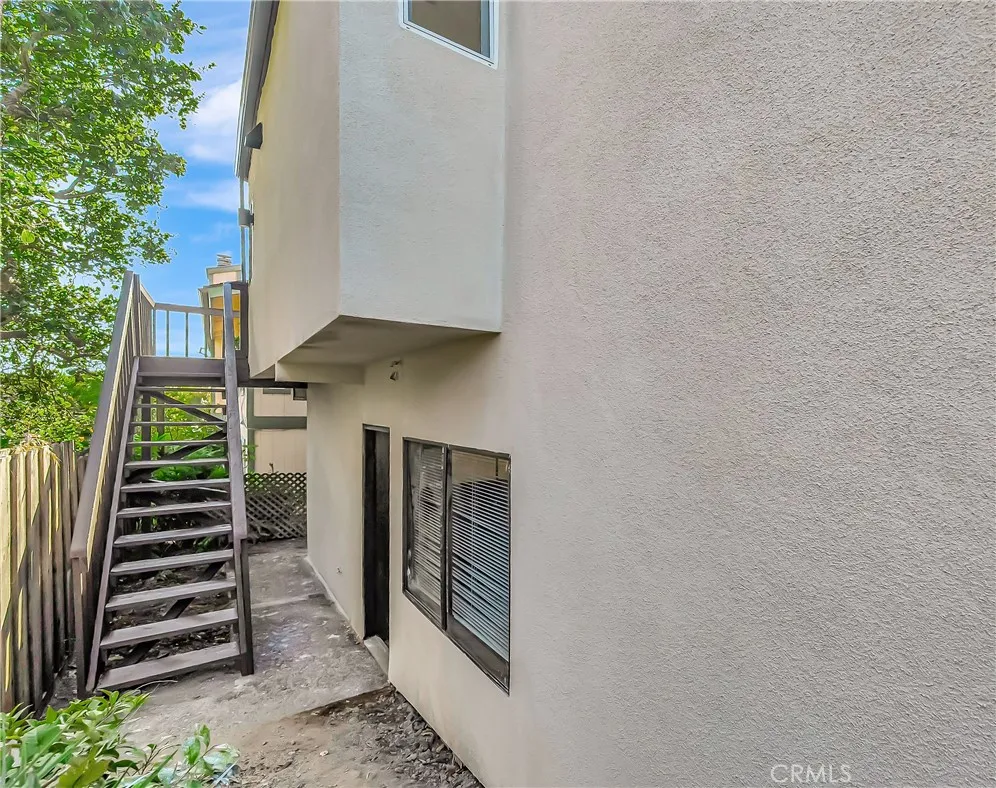 470 Wellington Cambria, CA 93428