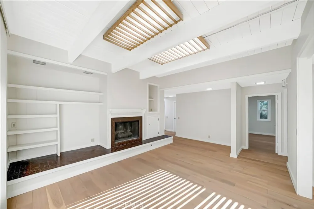 470 Wellington Cambria, CA 93428